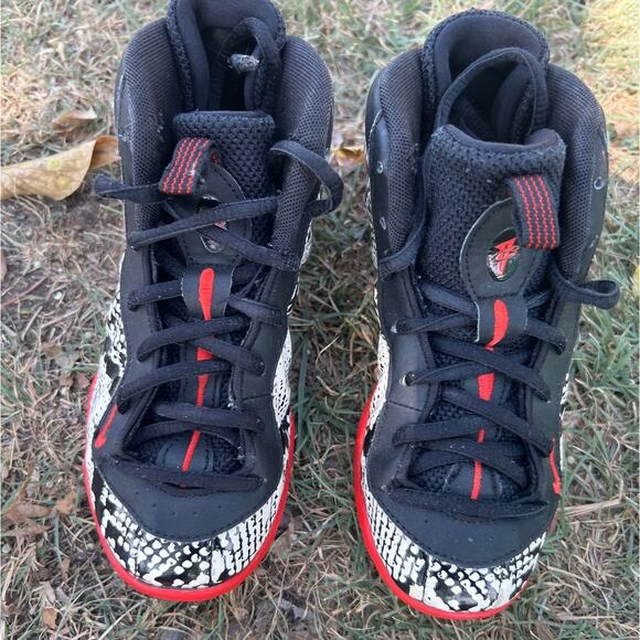 Nike Air Foamposite One Albino Snakeskers  Boy’s Size 13C (3B-BX) - Picture 3 of 9